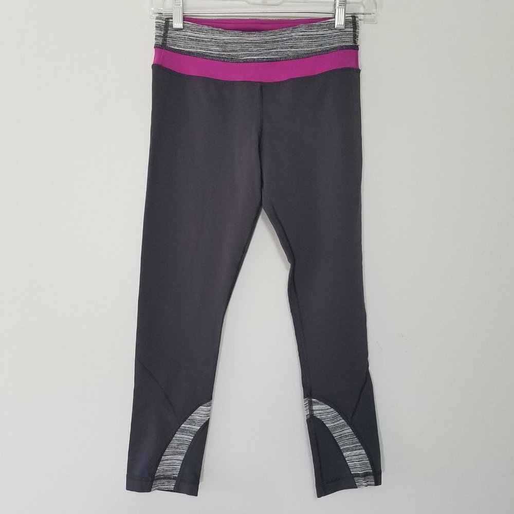 Lululemon Capri Legging Athletic Workout 4 Gray